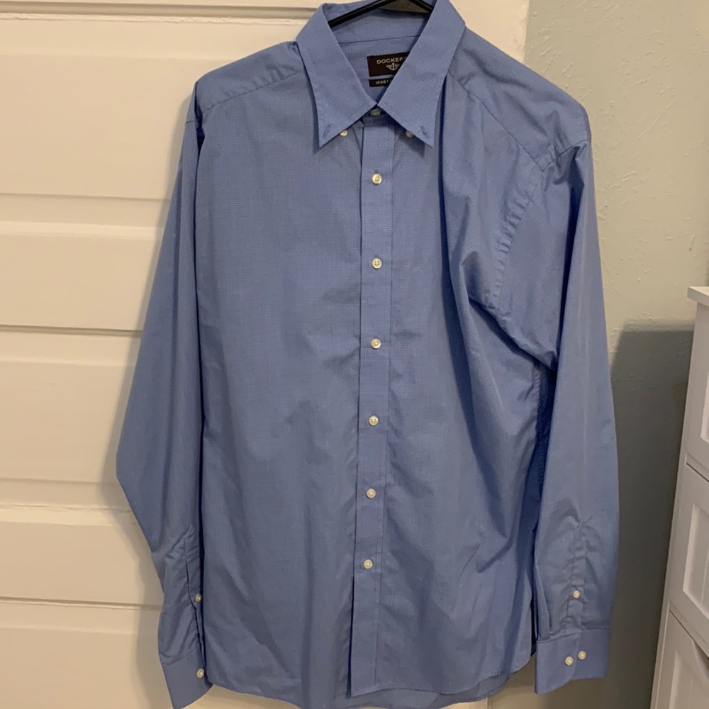 Dockers Iron Free Fitted Button Down